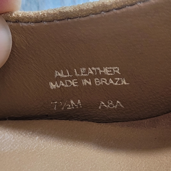 Tory Burch Paulina Heels Shoes. - Picture 10 of 10